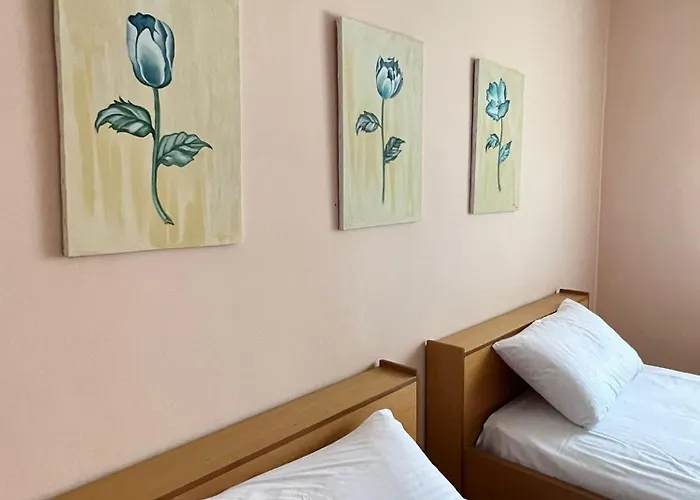 Apartment Away From ! *